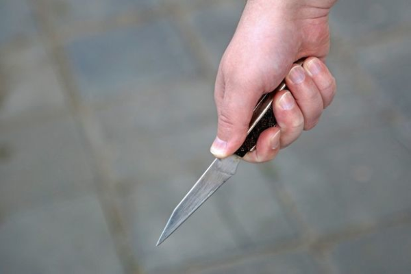 Bakıda qardaş qardaşı toyuq üstündə öldürdü